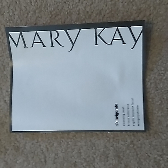 Mary Kay Cleansing Brush Brand New Never Been Used - Picture 4 of 4